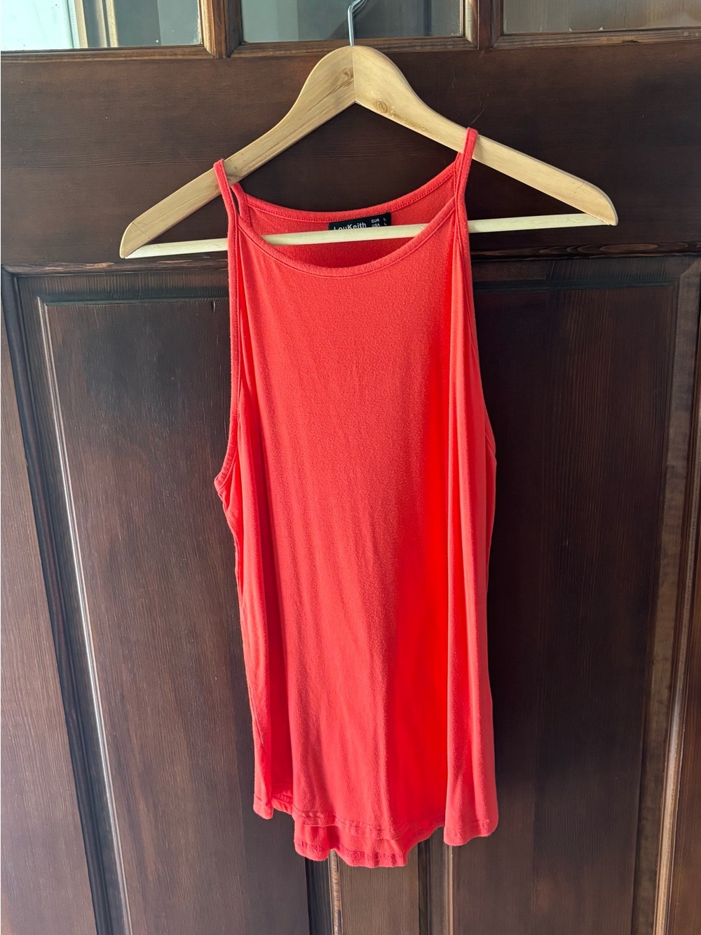 Women’s Coral Sleeveless Shell Tank Top